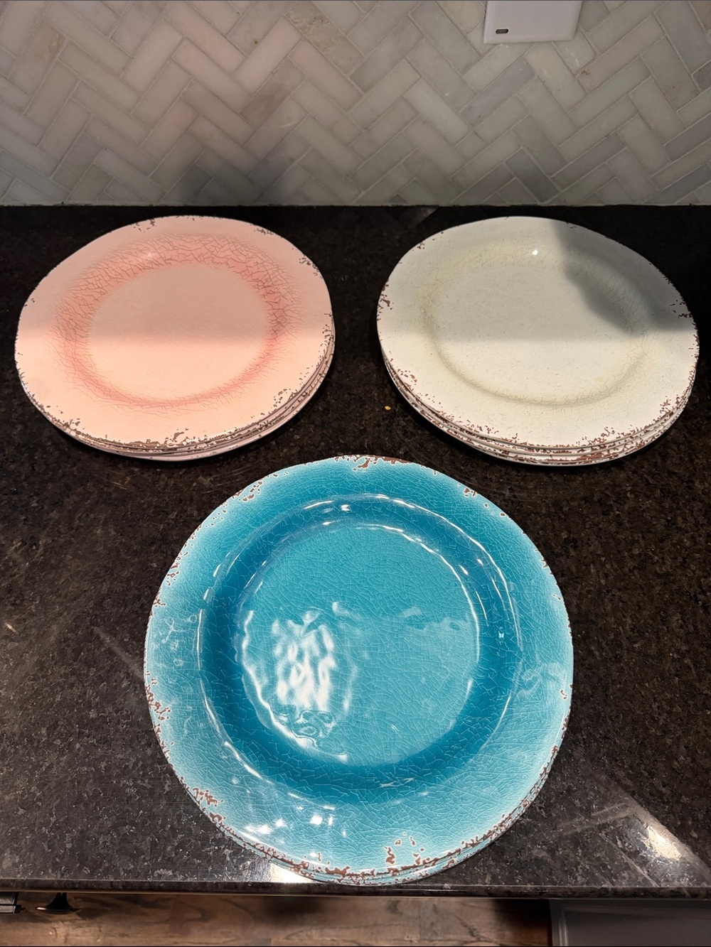 Al Fresco Vintage-Style Plastic Dinner Plates set of 12 Blue Pink Cream 11 x 11”